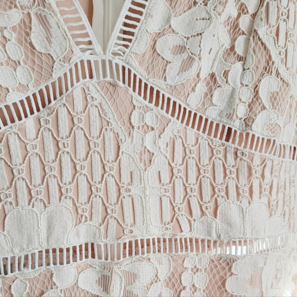 Lace jumpsuit Small - Picture 3 of 4